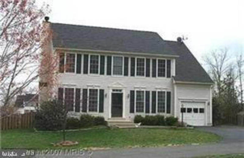 Ashburn VA 595,000