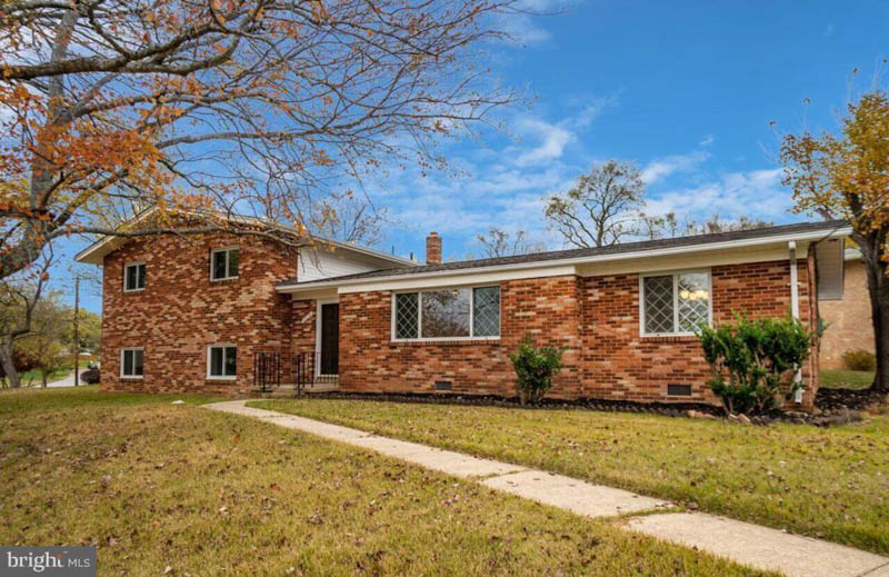 Ft Washington MD 352,000