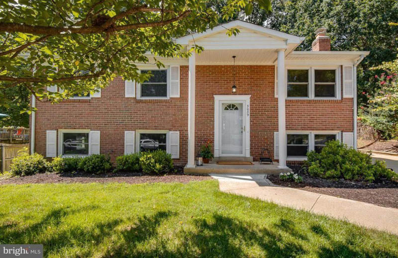 Woodbridge VA 355,000
